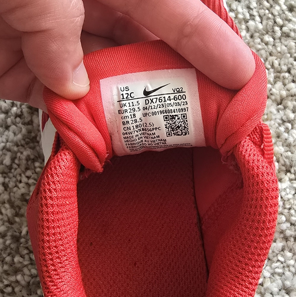 Boys Red and White Nike Sneakers - Picture 7 of 7